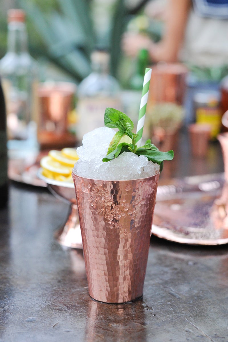 Sertodo Copper Boston Shaker Set | 16oz and 25oz Cups | 100% Pure Copper, Heavy Gauge, Hand Crafted | Professional Mixologist's Choice Cocktail Shaker - Image 4